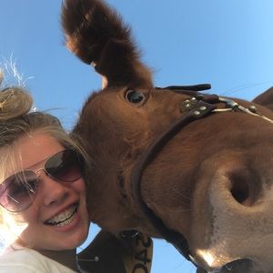 Meet your Posher, Sidney